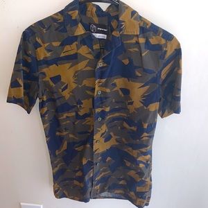 XS Original Use short sleeve button-down